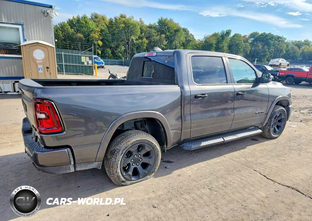 2025 Ram 1500 Big Horn-Lone Star VIN:1C6SRFFP7SN656828 - 3