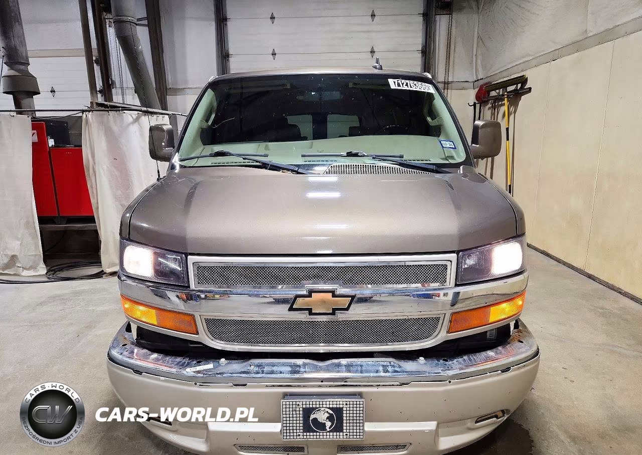 2017 Chevrolet Express G2500 VIN:1GCWGAFG3H1133034 - 5