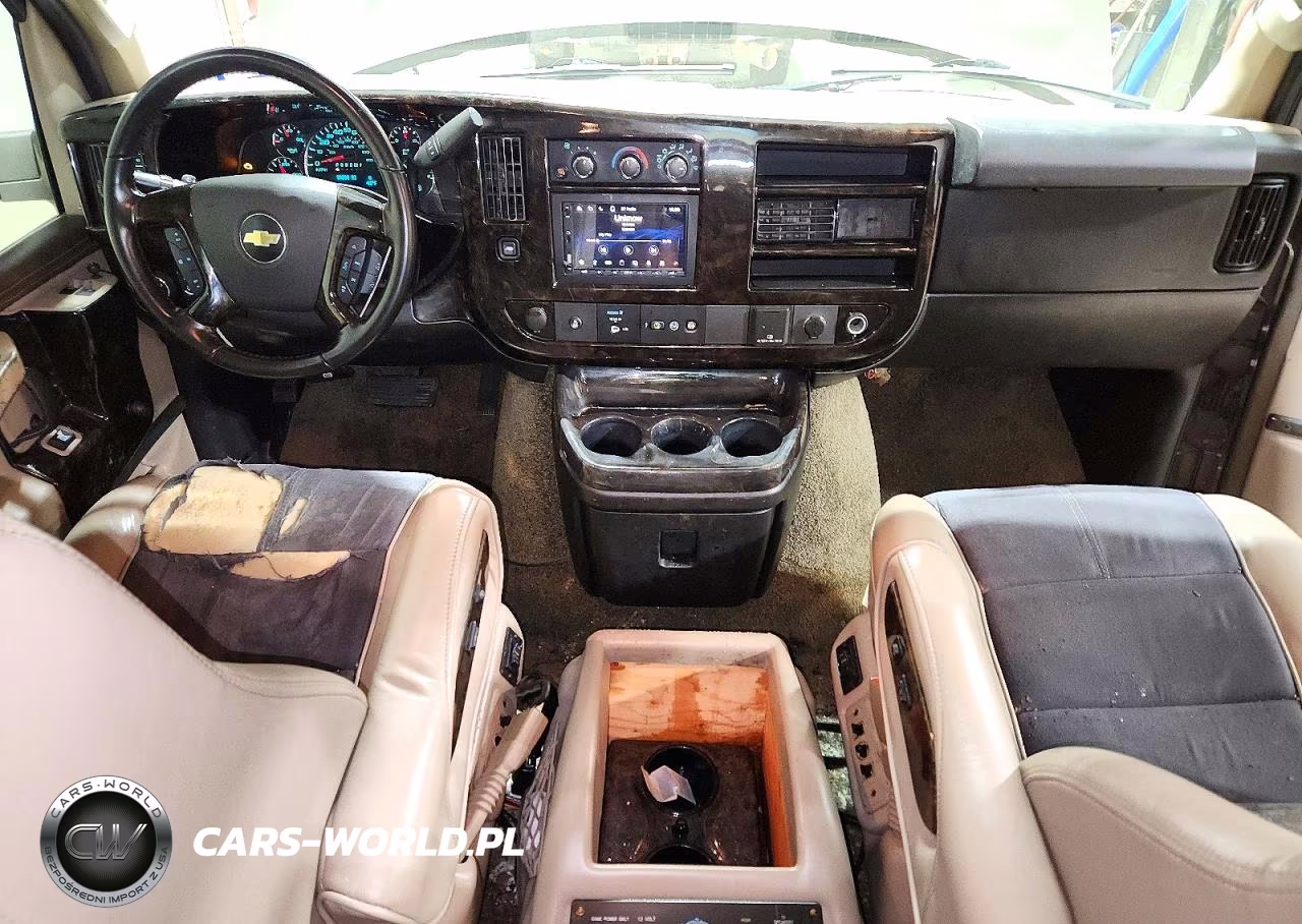 2017 Chevrolet Express G2500 VIN:1GCWGAFG3H1133034 - 8