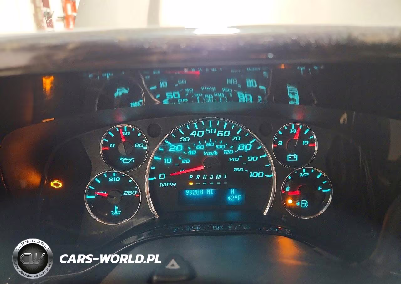 2017 Chevrolet Express G2500 VIN:1GCWGAFG3H1133034 - 9