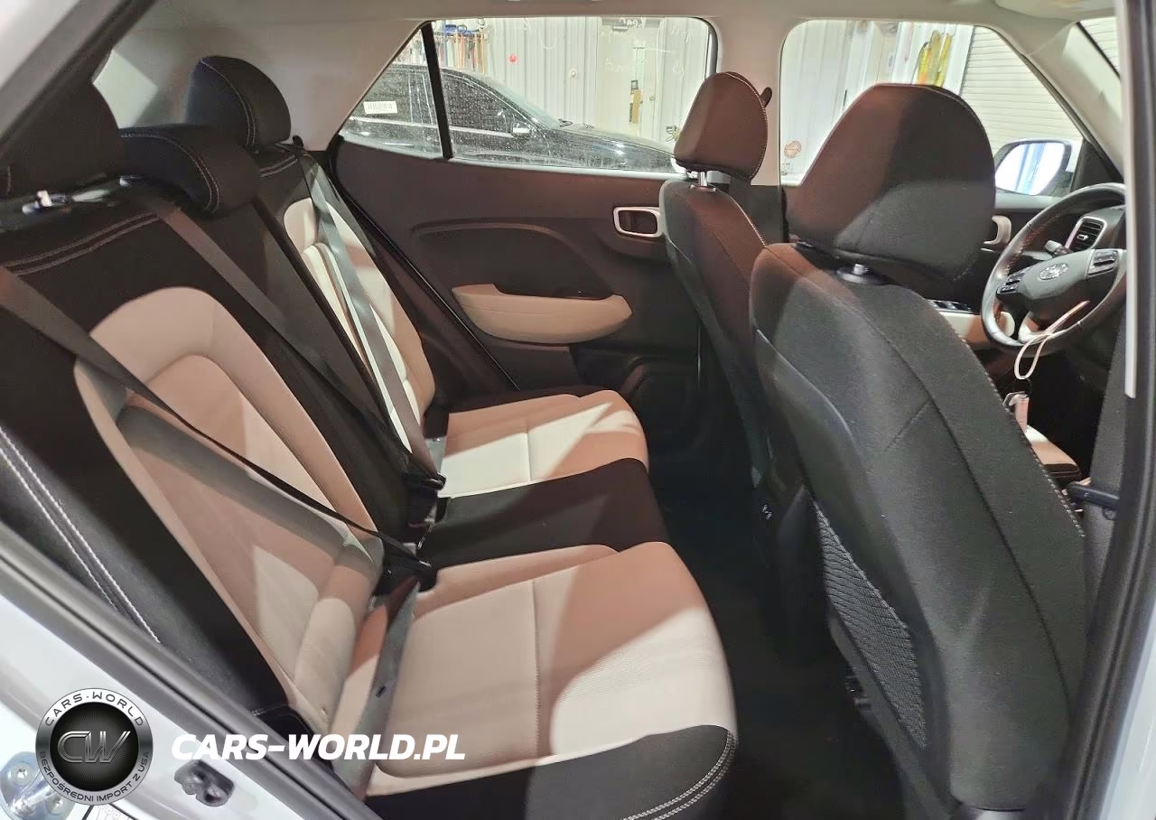 2026 Hyundai Venue Sel VIN:KMHRC8A36TU422658 - 10
