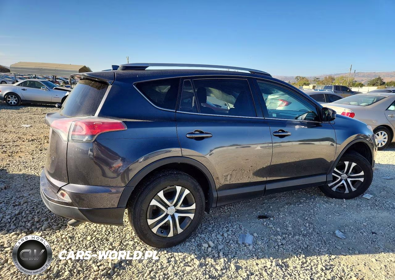 2017 Toyota Rav4 Le VIN:JTMZFREV4HJ103278 - 3