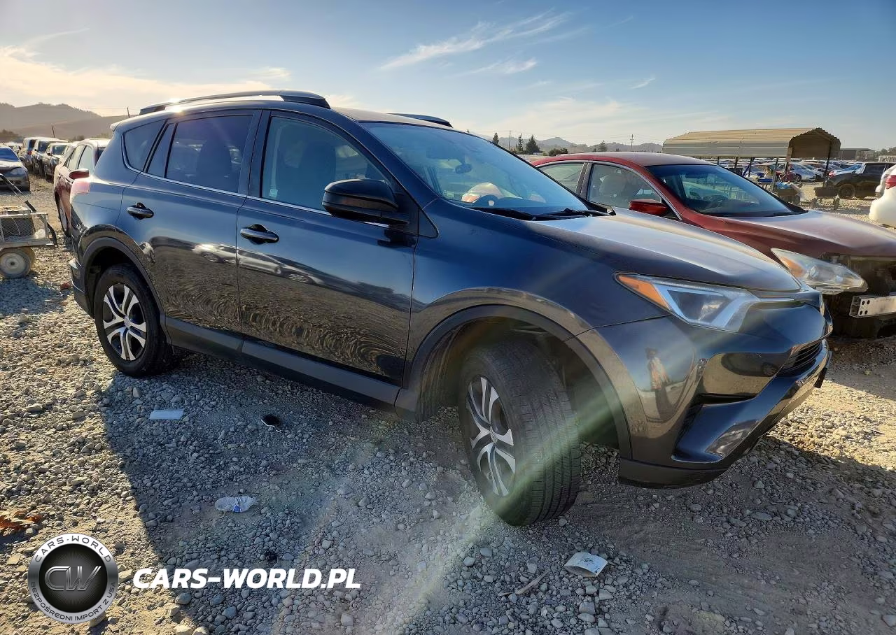 2017 Toyota Rav4 Le VIN:JTMZFREV4HJ103278 - 4
