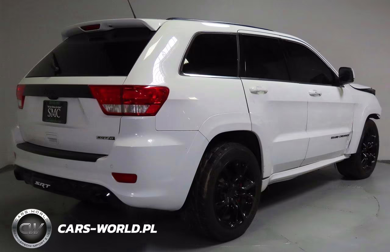 2013 Jeep Grand Cherokee Srt8 Alpine VIN:1C4RJFDJ4DC563714 - 3