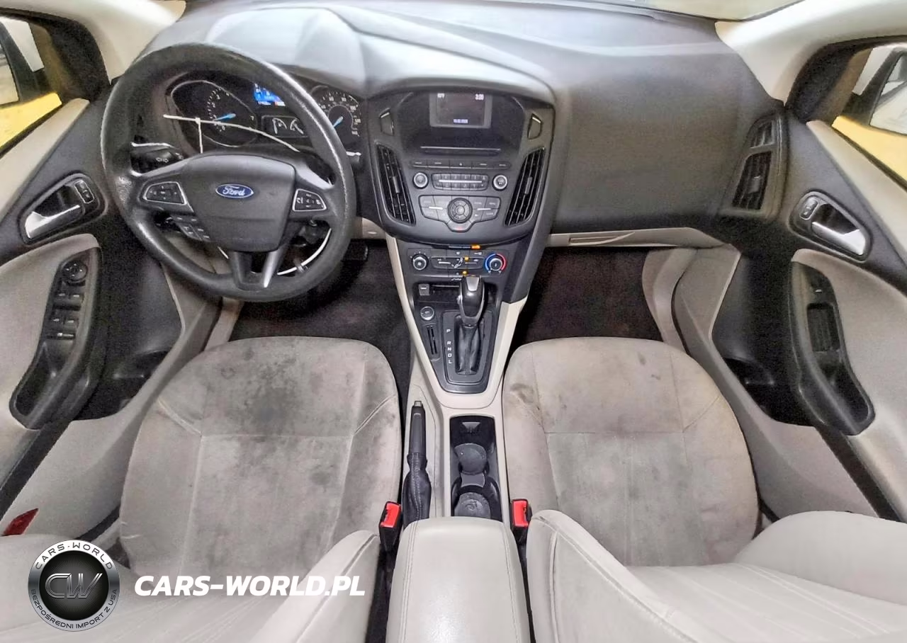 2016 Ford Focus Se VIN:1FADP3F25GL238996 - 8