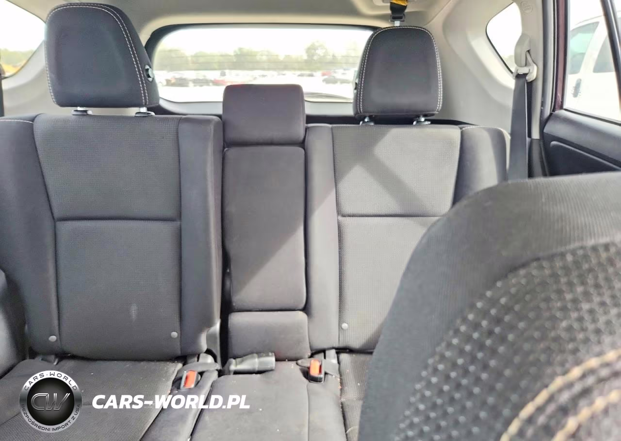 2017 Toyota Rav4 Xle VIN:2T3RFREV2HW689108 - 10