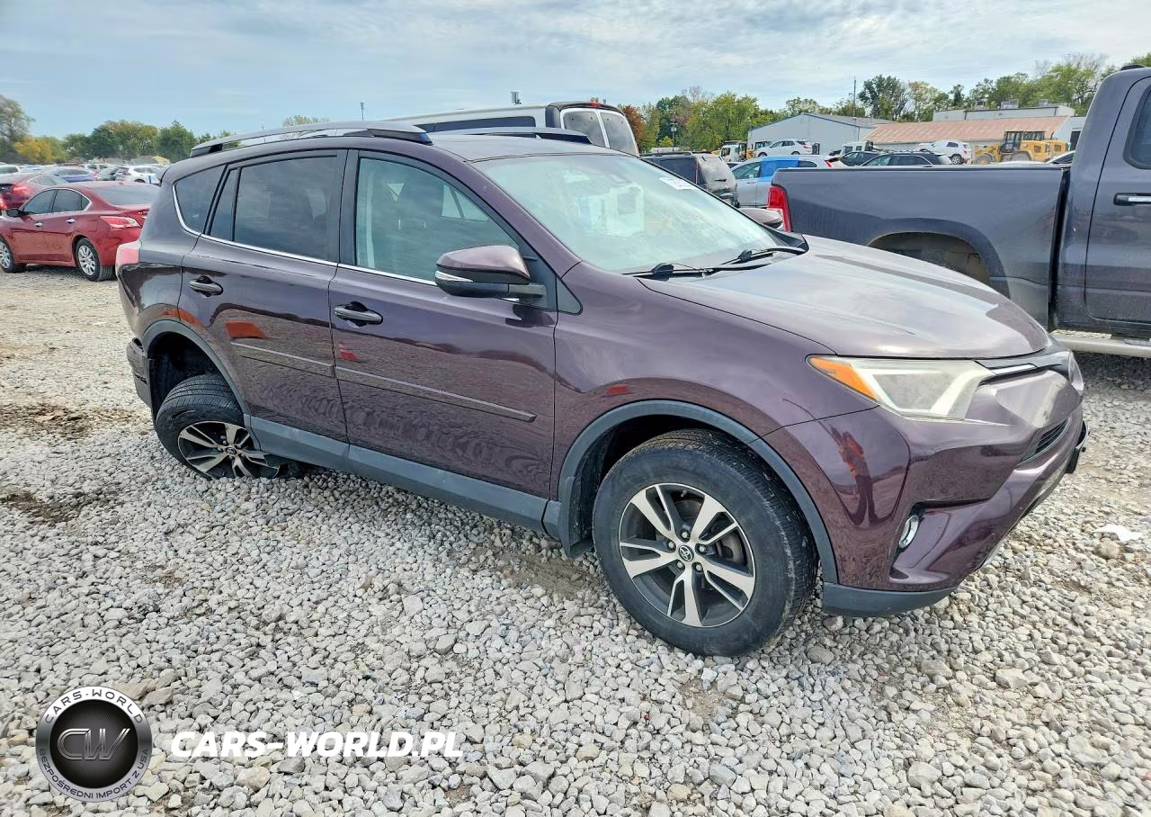 2017 Toyota Rav4 Xle VIN:2T3RFREV2HW689108 - 4
