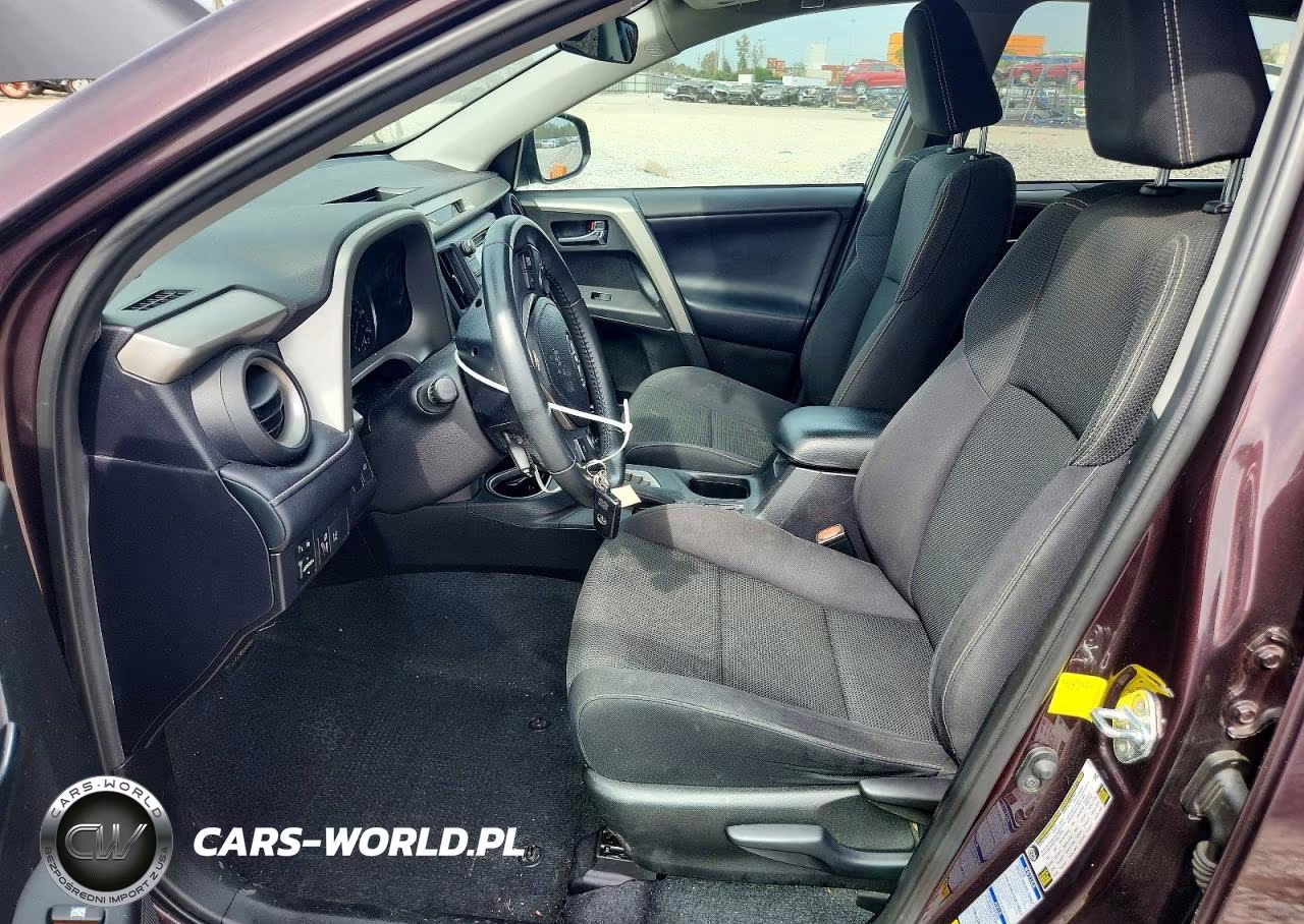 2017 Toyota Rav4 Xle VIN:2T3RFREV2HW689108 - 7