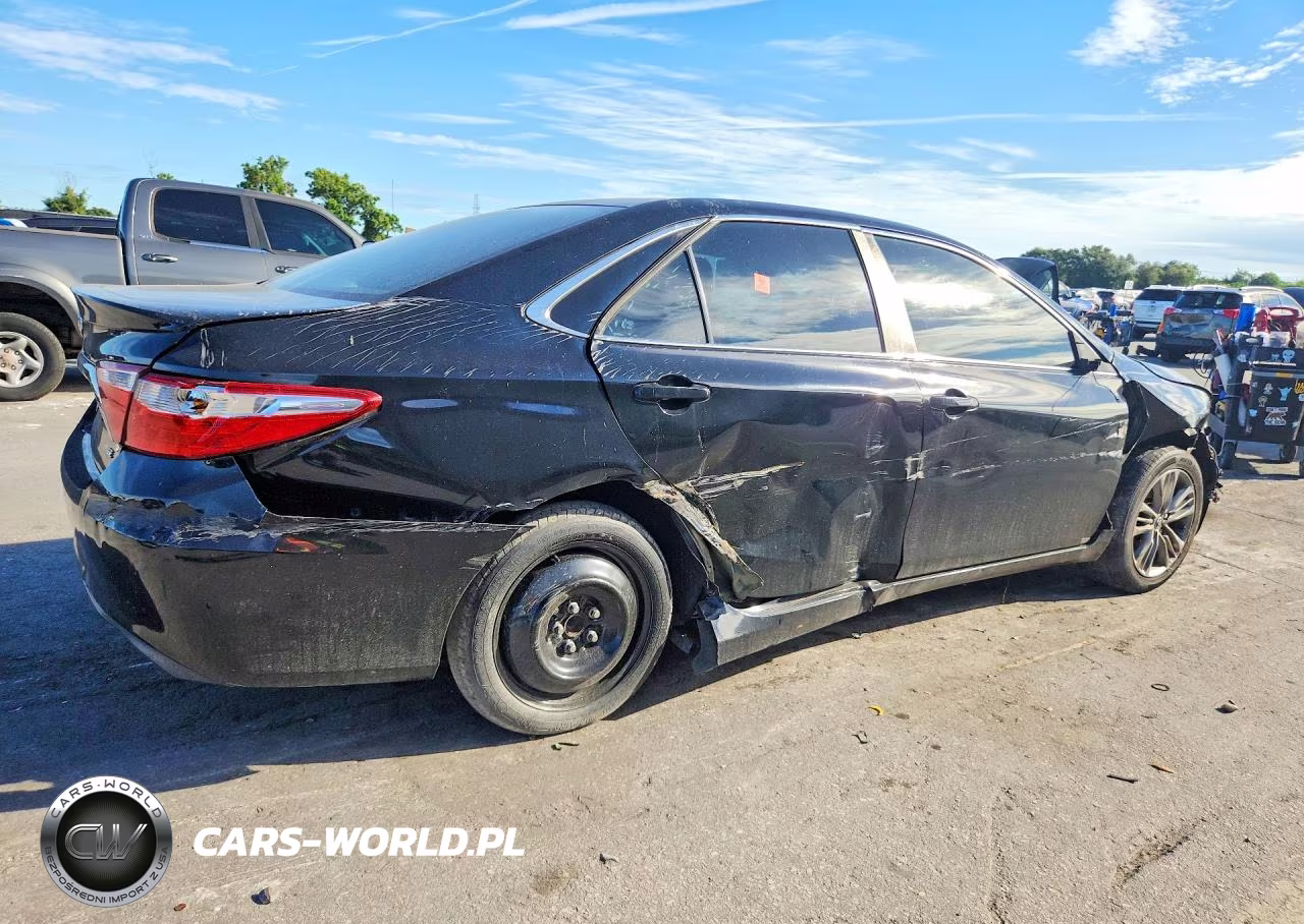 2016 Toyota Camry Le VIN:4T1BF1FK2GU573714 - 3