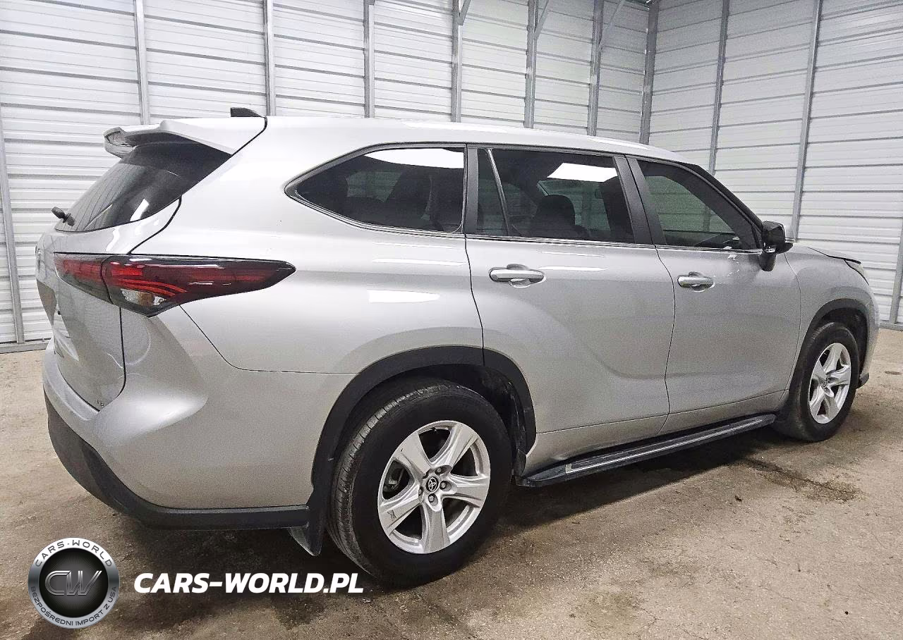 2025 Toyota Highlander Le VIN:5TDKDRAHXSS556838 - 3