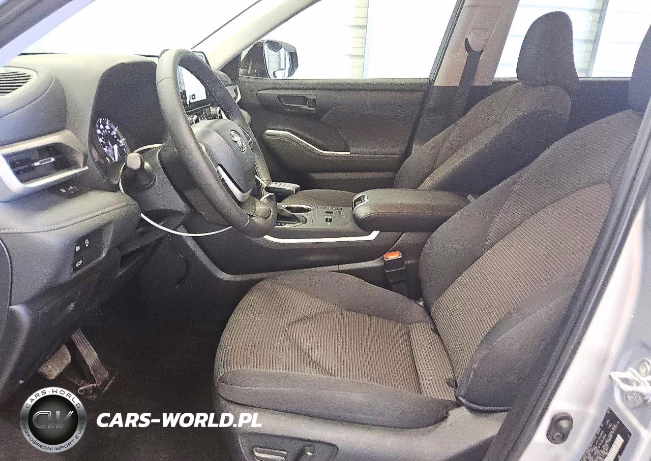 2025 Toyota Highlander Le VIN:5TDKDRAHXSS556838 - 7