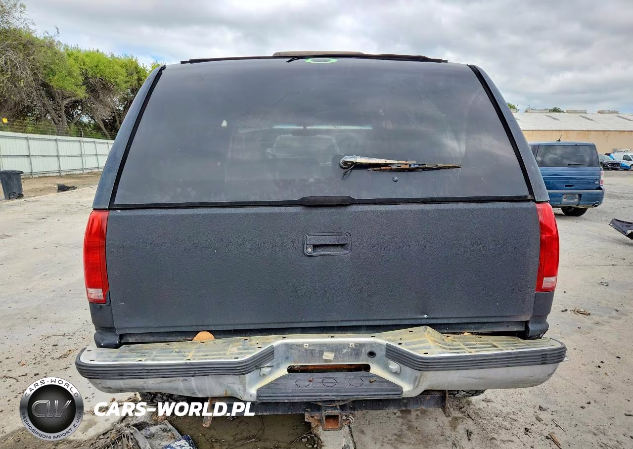 1995 Chevrolet Tahoe K1500 VIN:3GNEK18K9SG108800 - 6