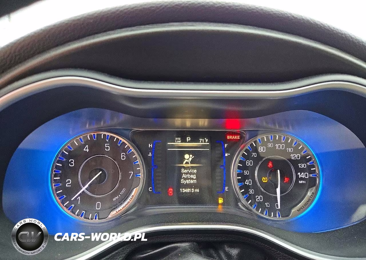 2015 Chrysler 200 Limited VIN:1C3CCCAB0FN699703 - 9