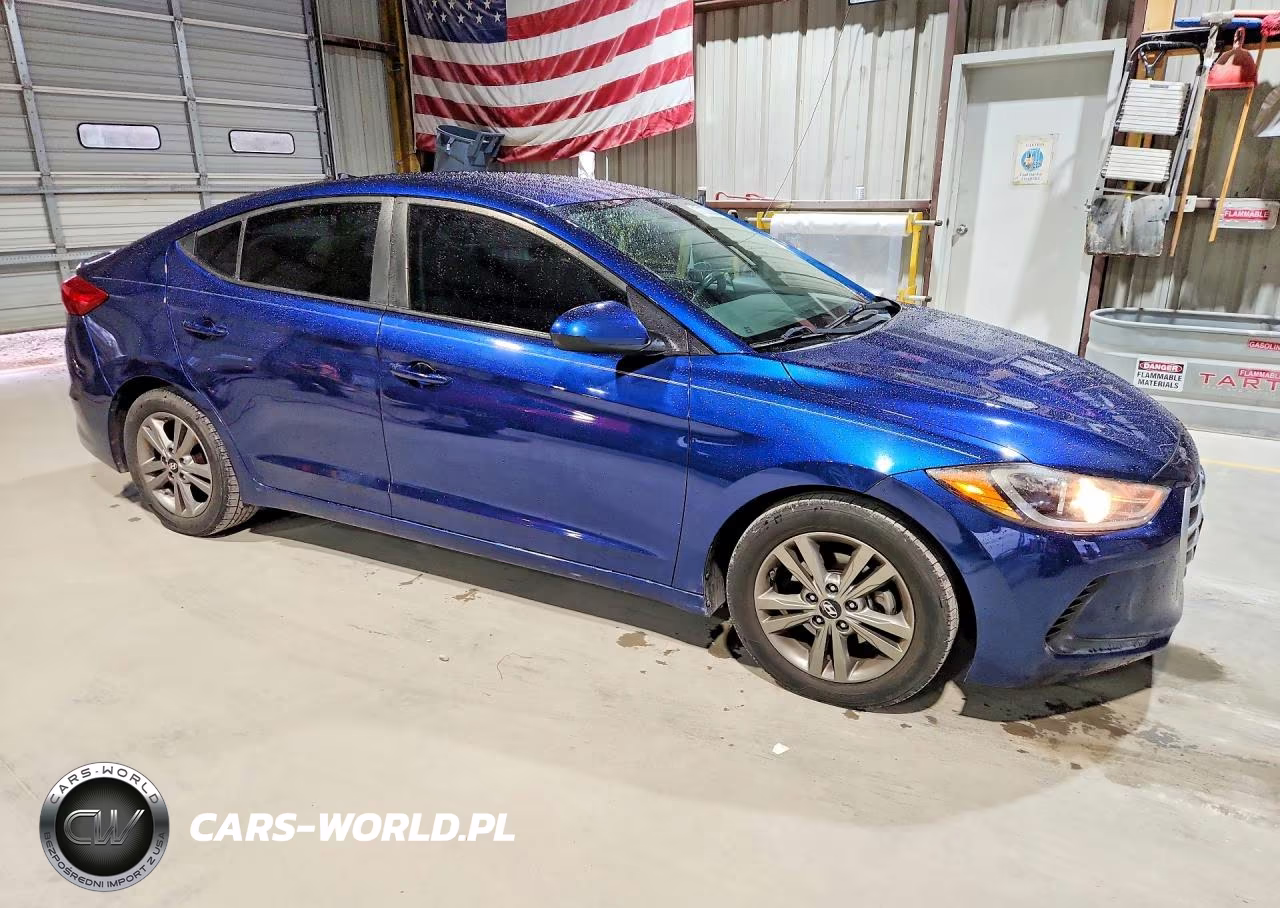 2017 Hyundai Elantra Se VIN:5NPD84LF0HH107601 - 4