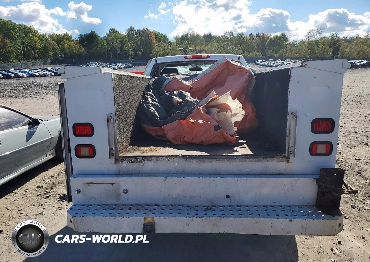 2011 GMC Sierra K3500 VIN:1GT322CGXBF204946 - 6
