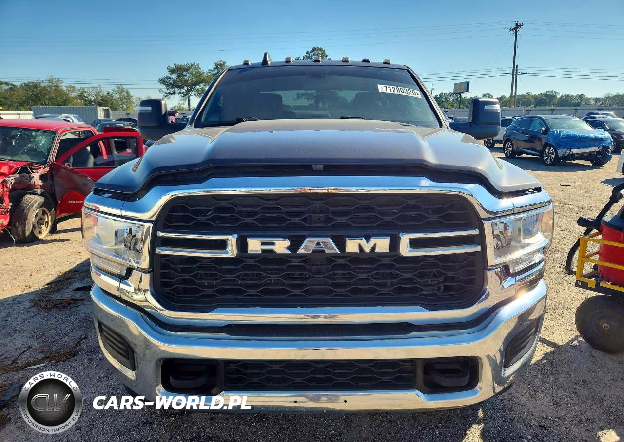 2024 Ram 2500 Tradesman VIN:3C6UR5CL9RG305250 - 5