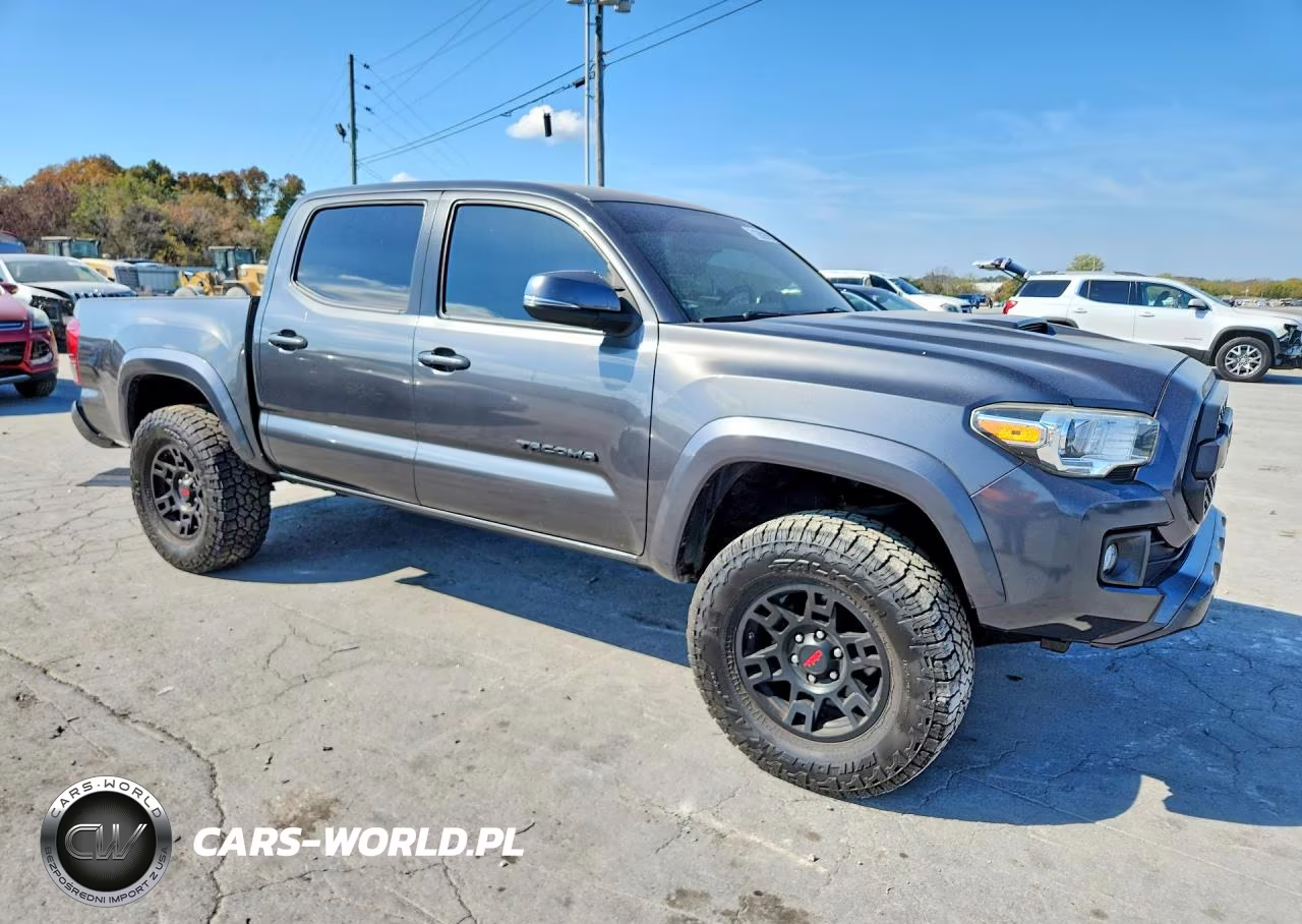 2017 Toyota Tacoma Trd Sport VIN:3TMCZ5AN1HM074157 - 4