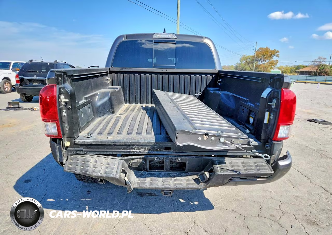 2017 Toyota Tacoma Trd Sport VIN:3TMCZ5AN1HM074157 - 6
