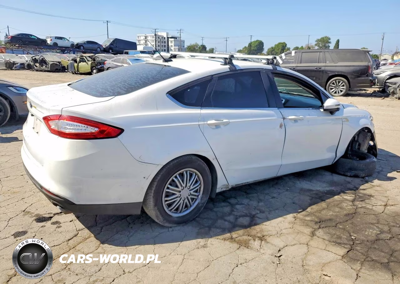 2014 Ford Fusion S VIN:3FA6P0G72ER136314 - 3