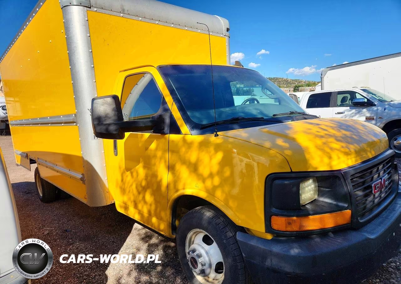 2016 GMC Savana Box Truck VIN:1GD37TCG6G1303741 - 4