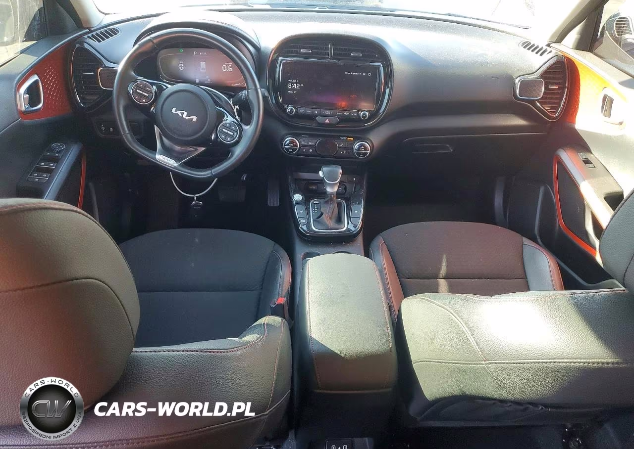 2023 Kia Soul Gt Line VIN:KNDJ53AUXP7860109 - 8