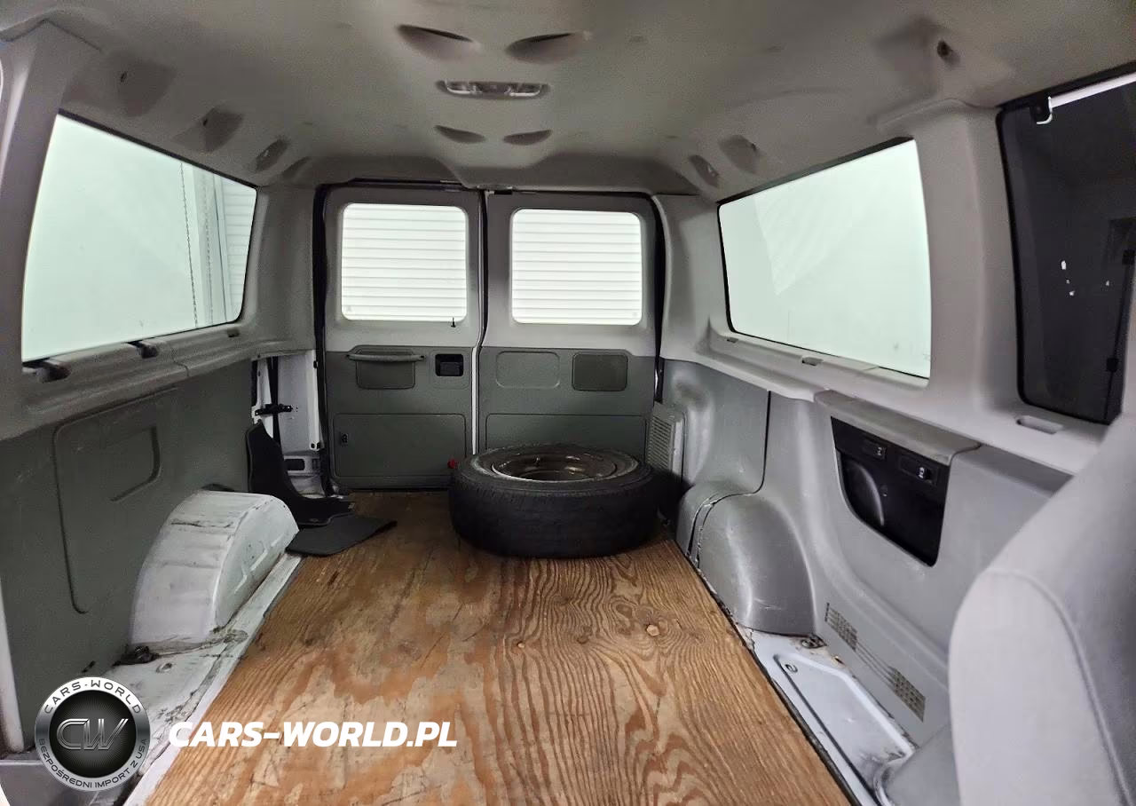 2014 Ford Econoline E350 Super Duty Wagon VIN:1FBNE3BL6EDA98018 - 10