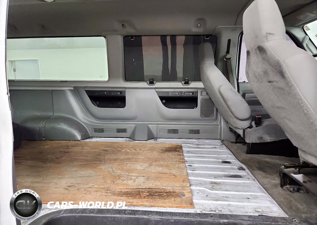 2014 Ford Econoline E350 Super Duty Wagon VIN:1FBNE3BL6EDA98018 - 11