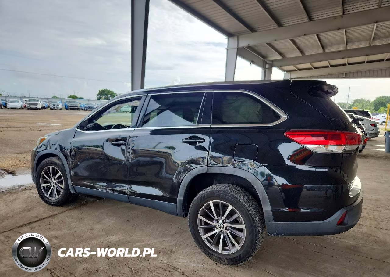 2019 Toyota Highlander Xle VIN:5TDKZRFH1KS334974 - 2