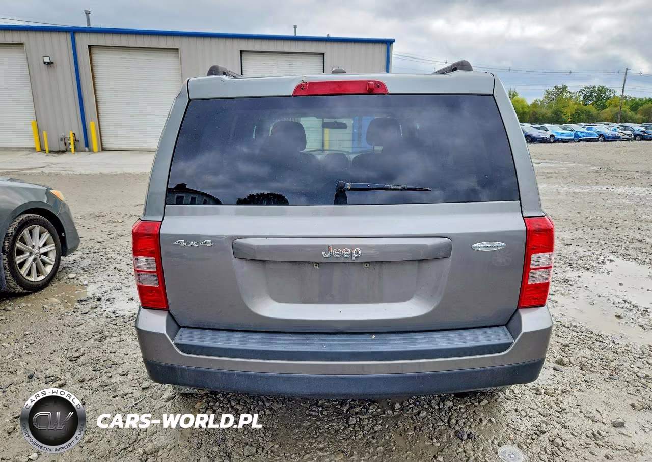 JEEP PATRIOT VIN:1C4NJRFB6CD541860 - 6