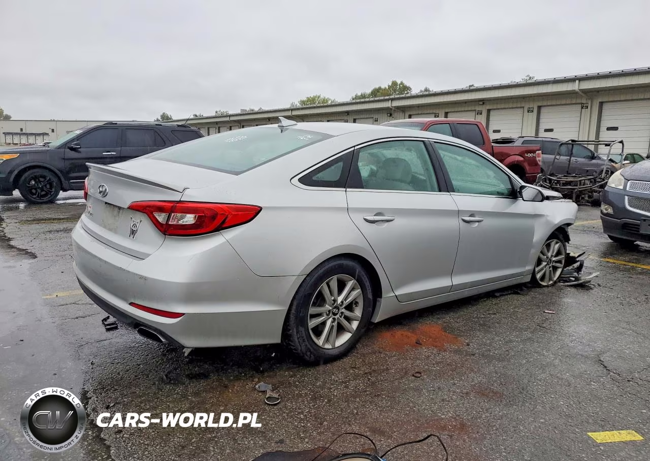 2015 Hyundai Sonata Se VIN:5NPE24AF3FH253707 - 3