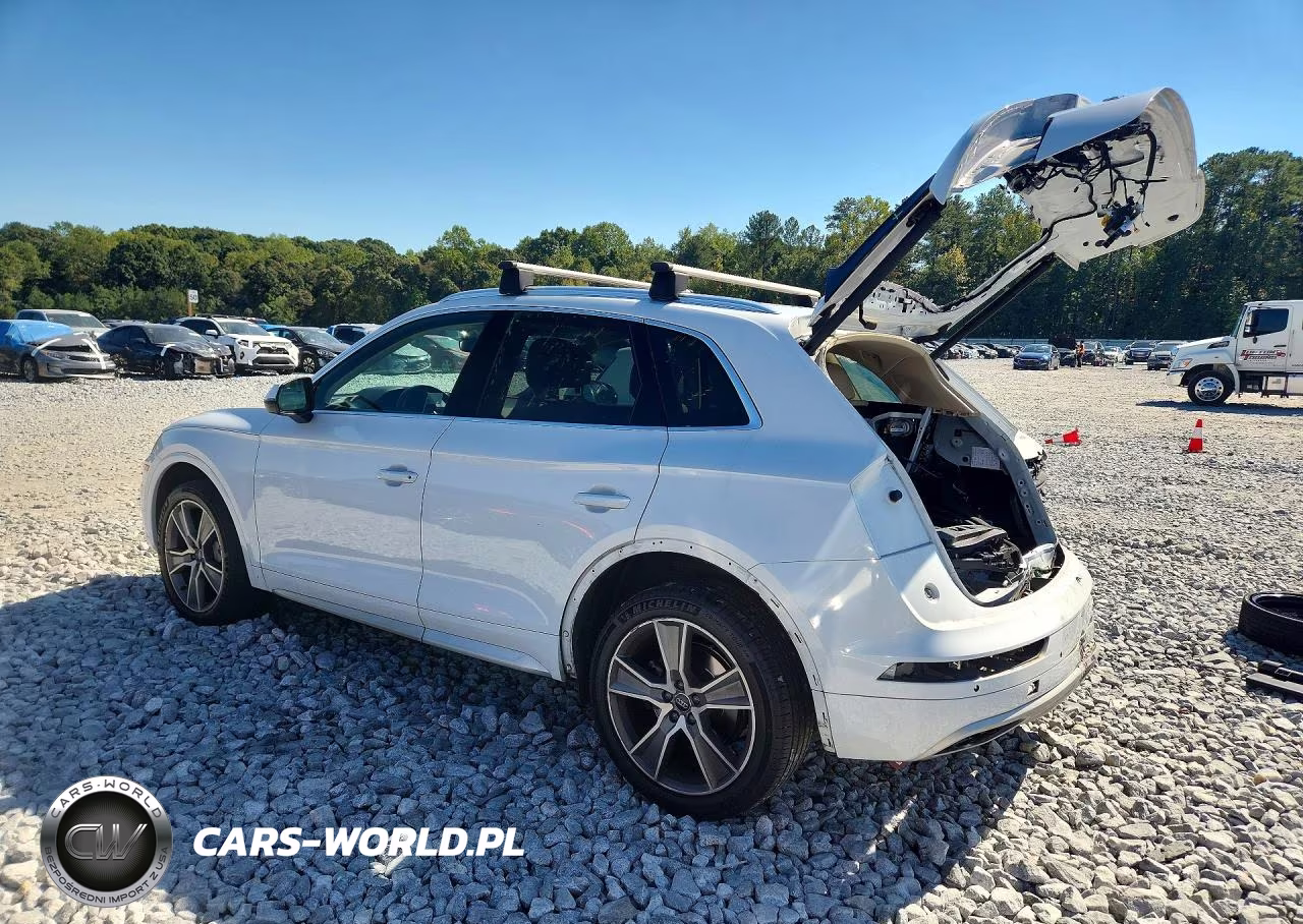 2019 Audi Q5 Premium Plus VIN:WA1BNAFYXK2053075 - 2