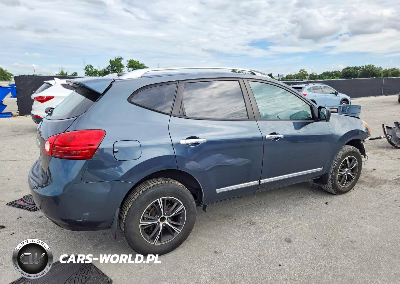 2014 Nissan Rogue Select S VIN:JN8AS5MT1EW618629 - 3