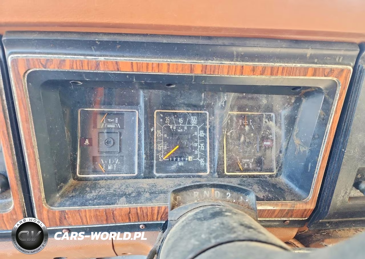 1982 Ford Tioga VIN:1FDKE30L6CHB42344 - 8