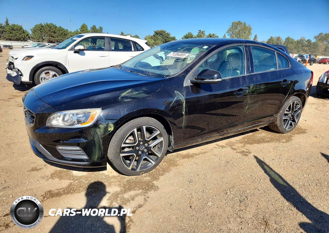 2017 Volvo S60 VIN:YV126MFLXH2427681 - 1