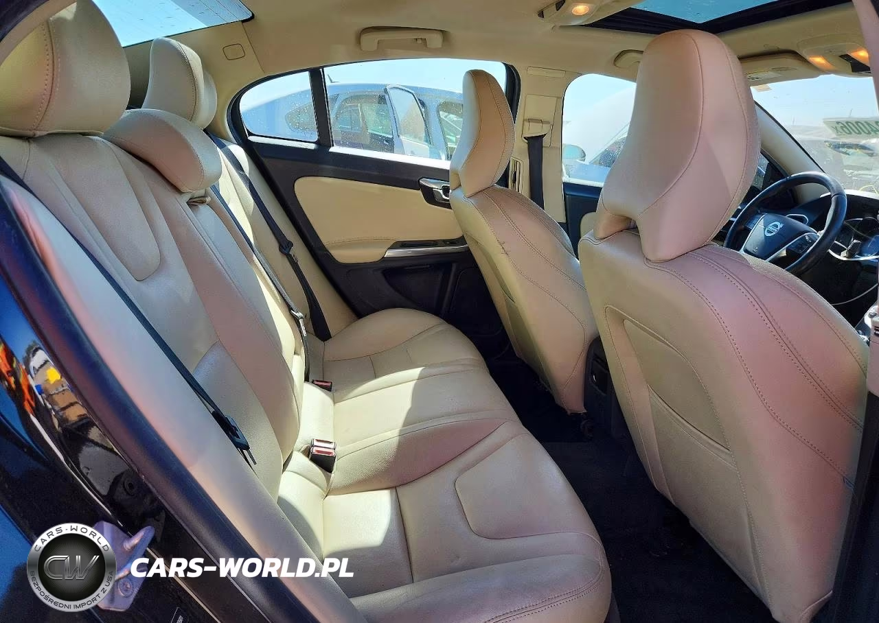 2017 Volvo S60 VIN:YV126MFLXH2427681 - 10