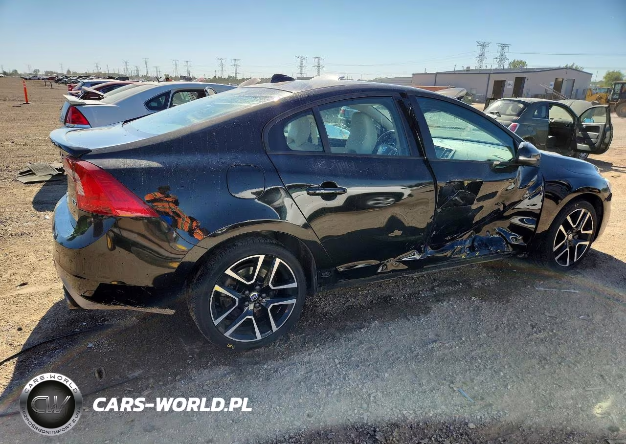 2017 Volvo S60 VIN:YV126MFLXH2427681 - 3
