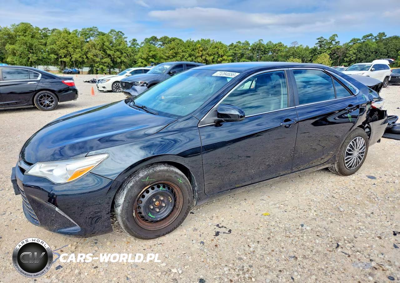 2016 Toyota Camry Le
