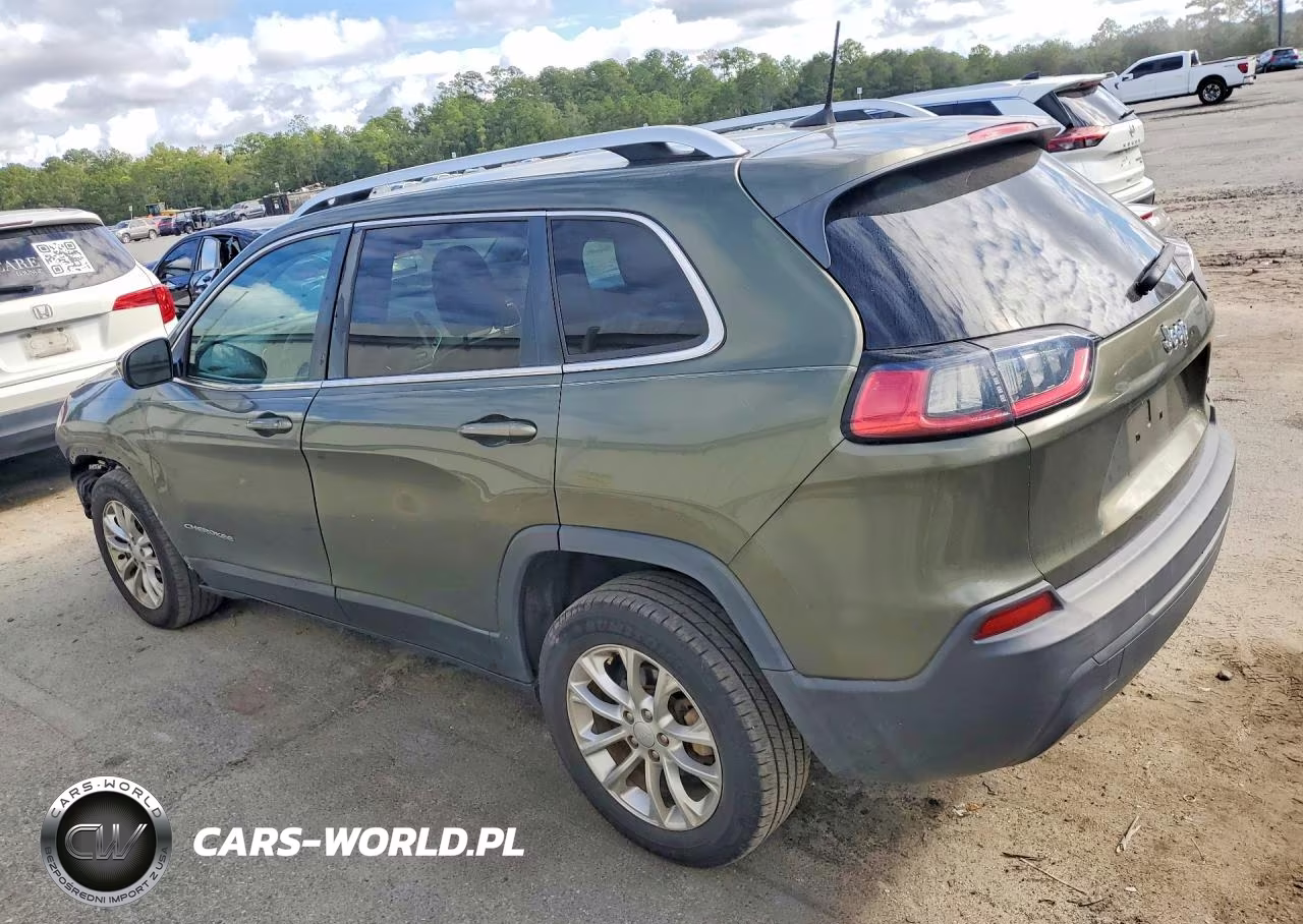 2019 Jeep Cherokee Latitude VIN:1C4PJLCB6KD326133 - 2