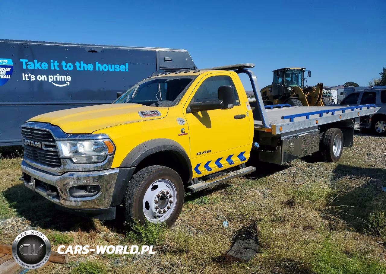 2019 Ram 5500 VIN:3C7WRMDL2KG645729 - 1