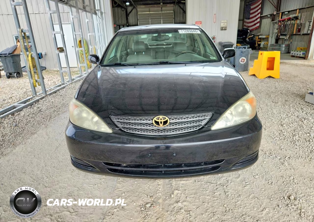 2002 Toyota Camry Xle V6 VIN:4T1BF32K82U032631 - 5