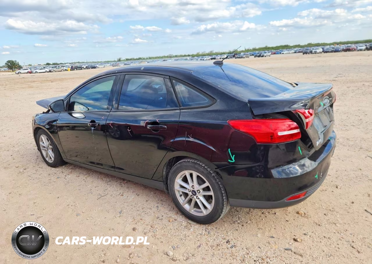 2016 Ford Focus Se VIN:1FADP3F22GL305652 - 2