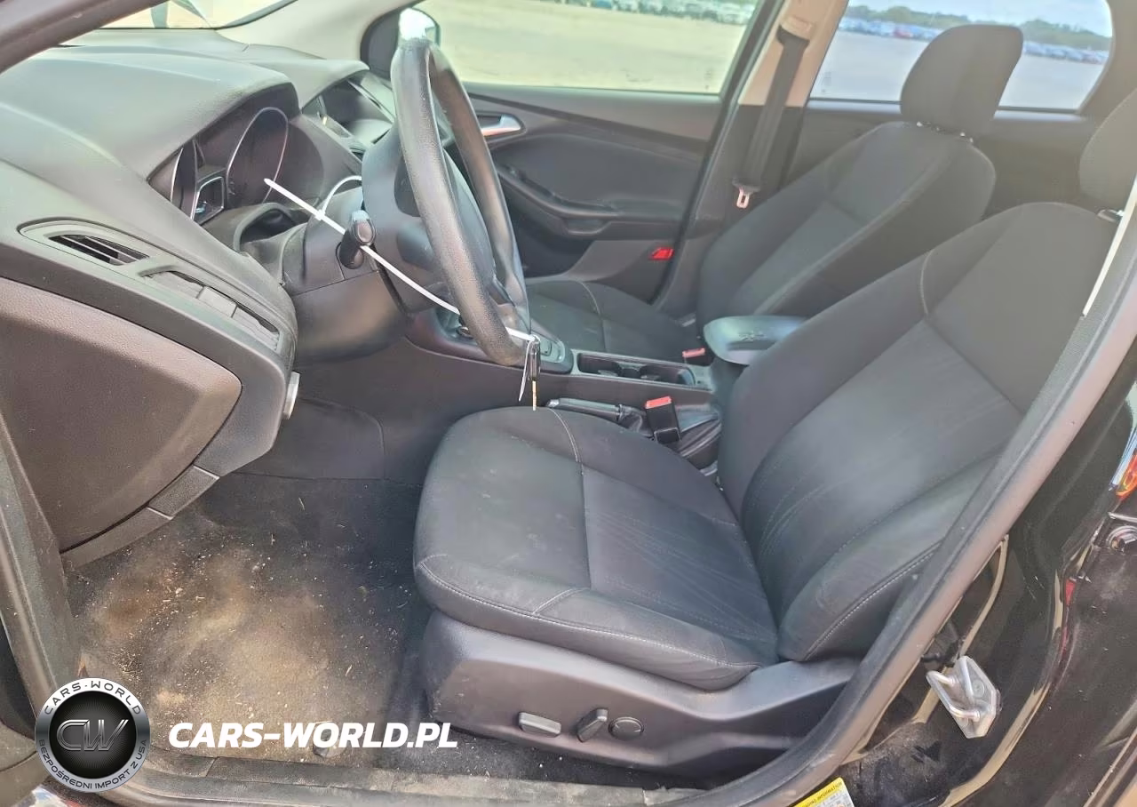 2016 Ford Focus Se VIN:1FADP3F22GL305652 - 7