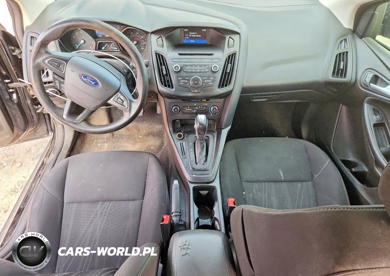2016 Ford Focus Se VIN:1FADP3F22GL305652 - 8