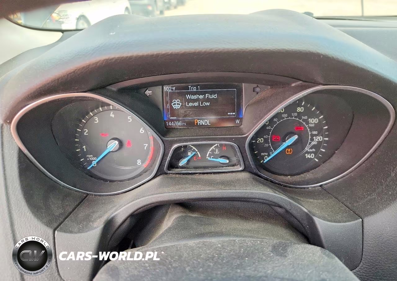 2016 Ford Focus Se VIN:1FADP3F22GL305652 - 9