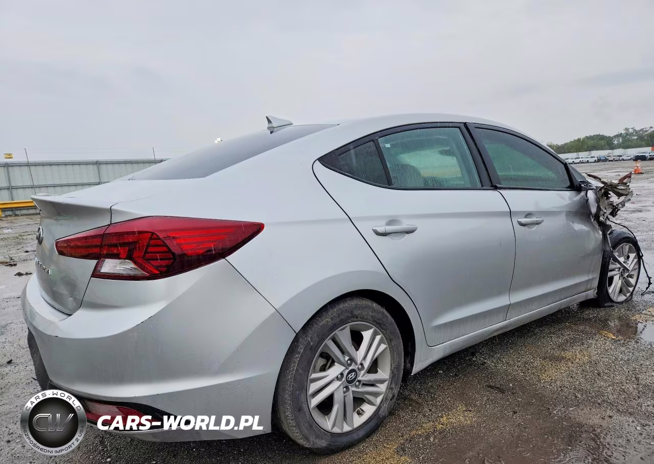 2020 Hyundai Elantra Sel VIN:5NPD84LF2LH539308 - 3