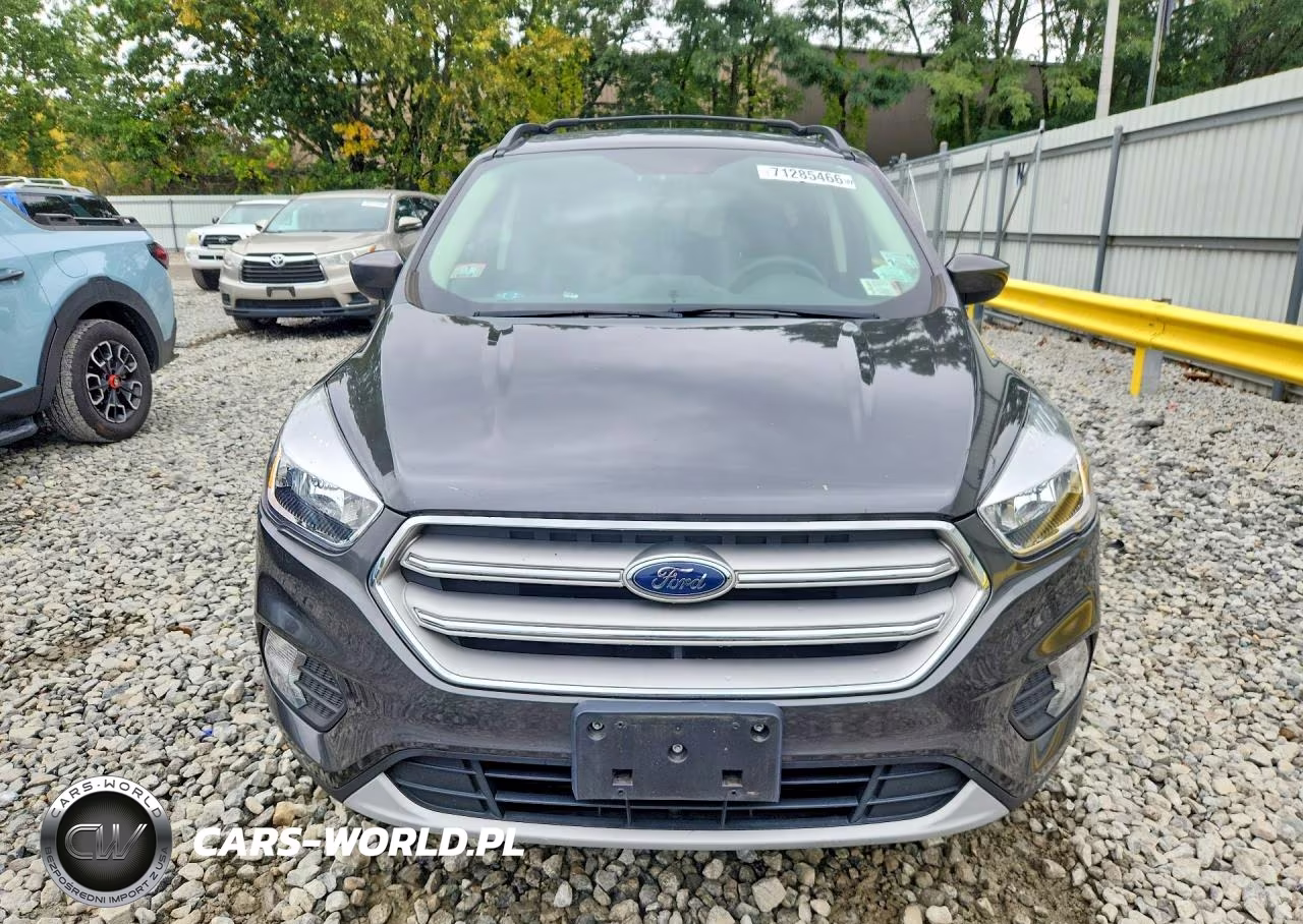 2018 Ford Escape Se VIN:1FMCU9GD0JUD38292 - 5