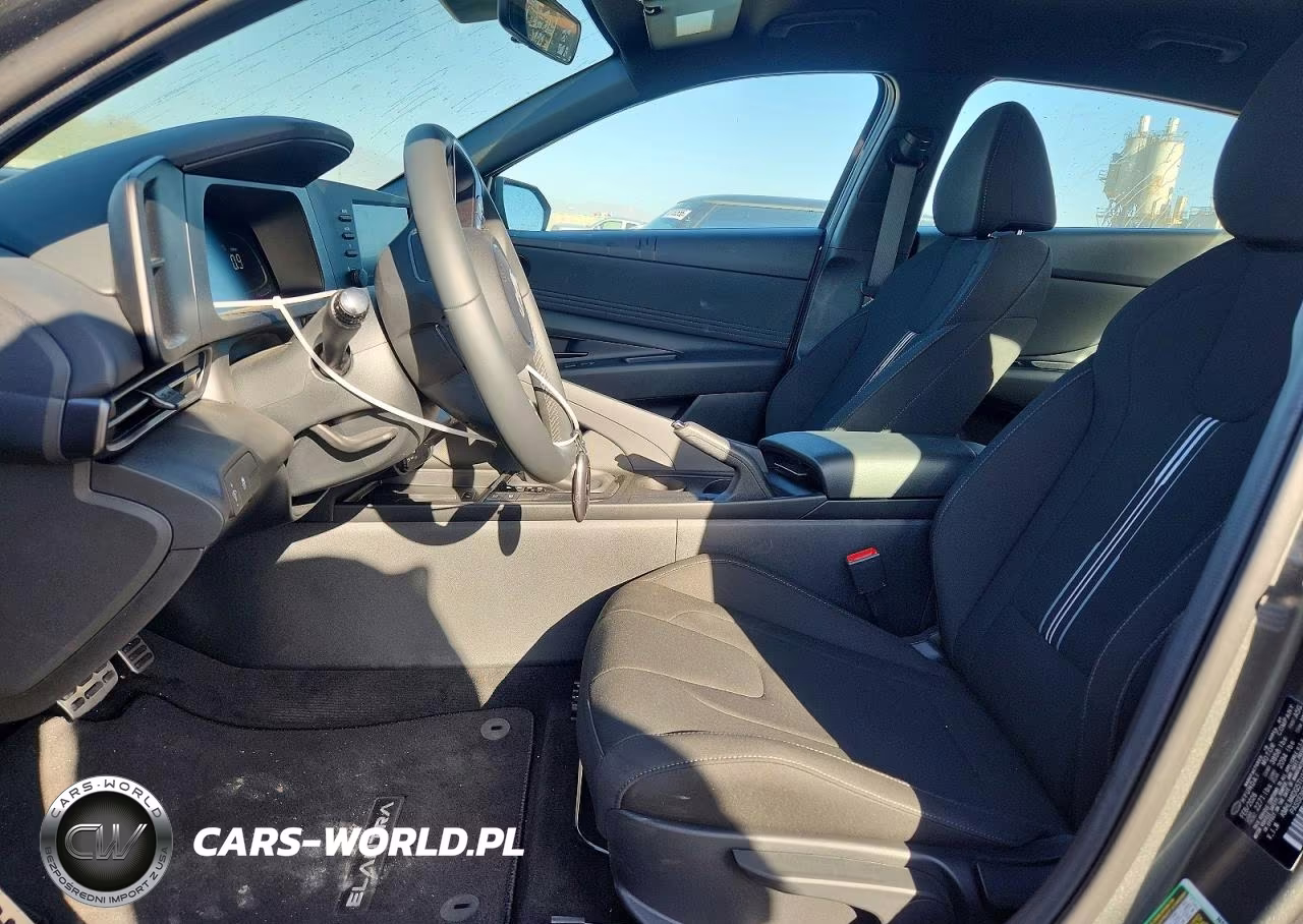 2026 Hyundai Elantra Sel Sport VIN:KMHLM4DG5TU195005 - 7