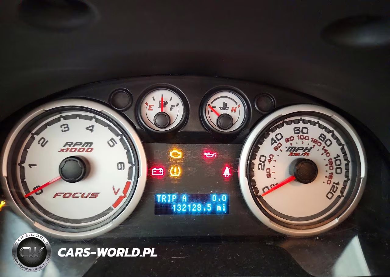 2008 Ford Focus Se VIN:1FAHP33N48W233434 - 9