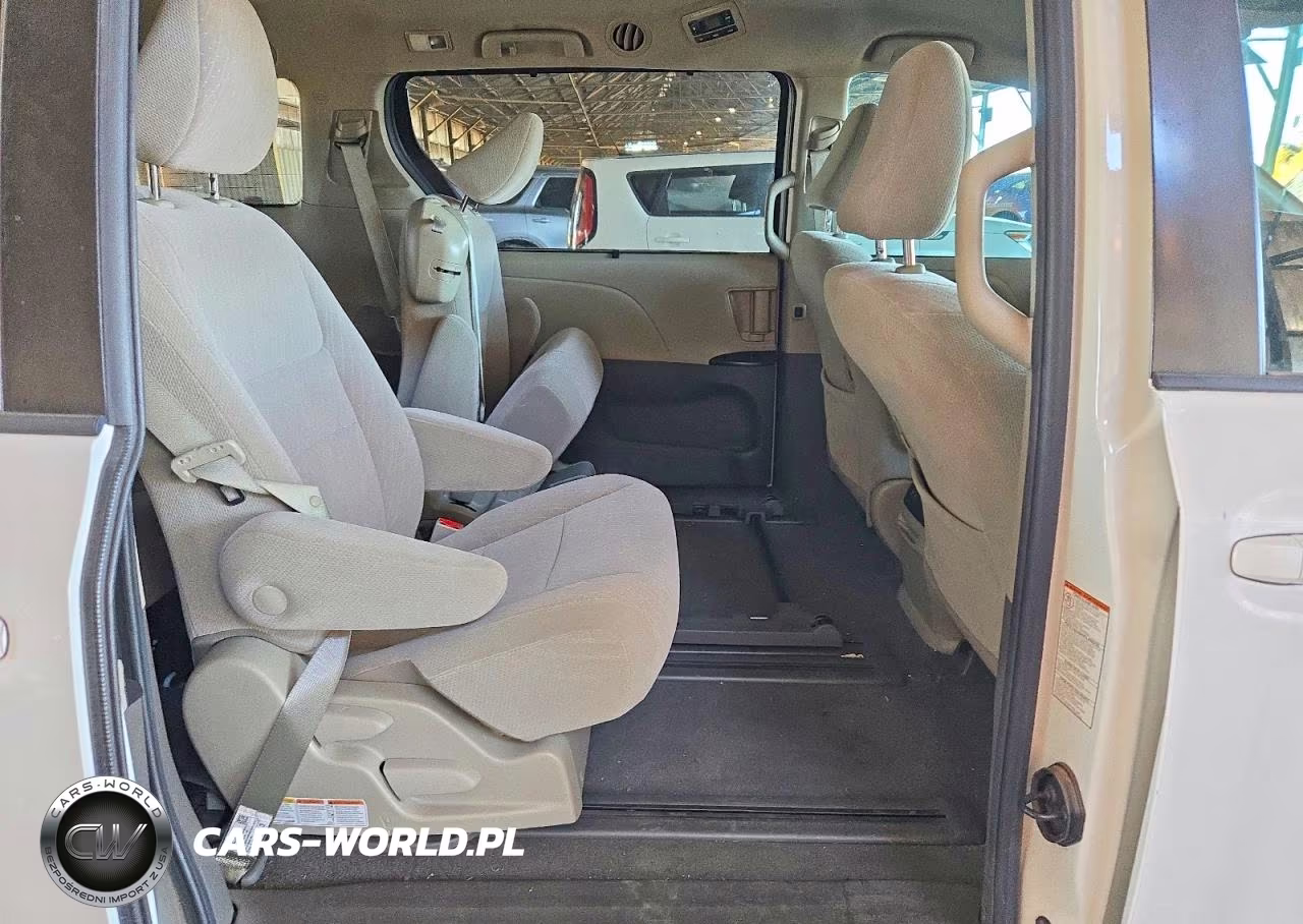 2020 Toyota Sienna Le VIN:5TDKZ3DC2LS049755 - 10