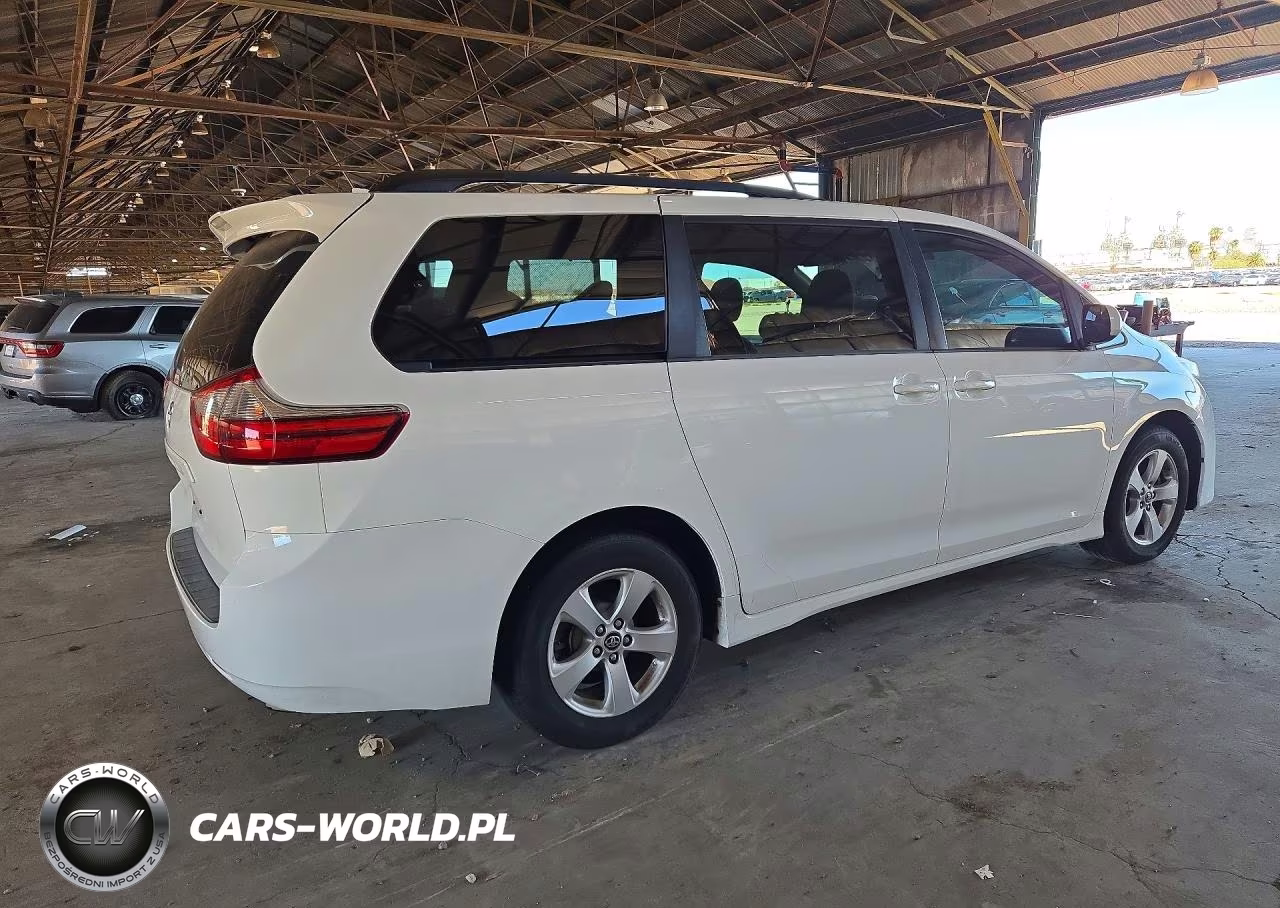 2020 Toyota Sienna Le VIN:5TDKZ3DC2LS049755 - 3